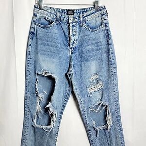 🖤5/$20🖤 SIMPLE SOCIETY.. high-waisted, distressed jeans.